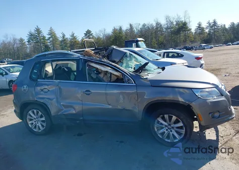 2009 Volkswagen Tiguan Se из США, поврежденный, VIN WVGAV75NX9W533174